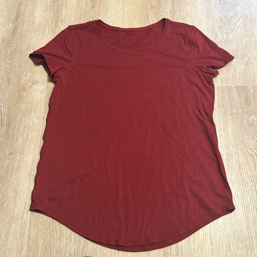 Lululemon tee